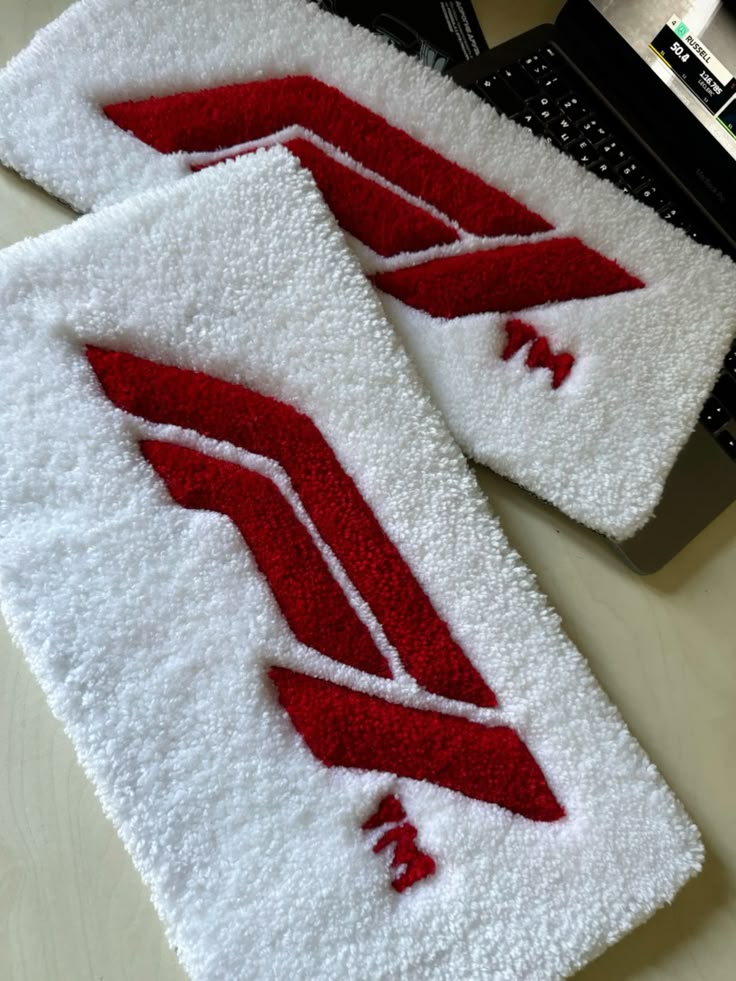 F1 RUGS